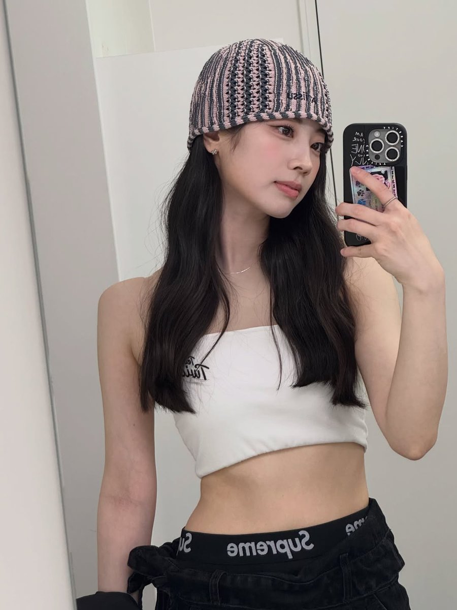 DaHyun - TWICE France 🌷🩵 tweet media