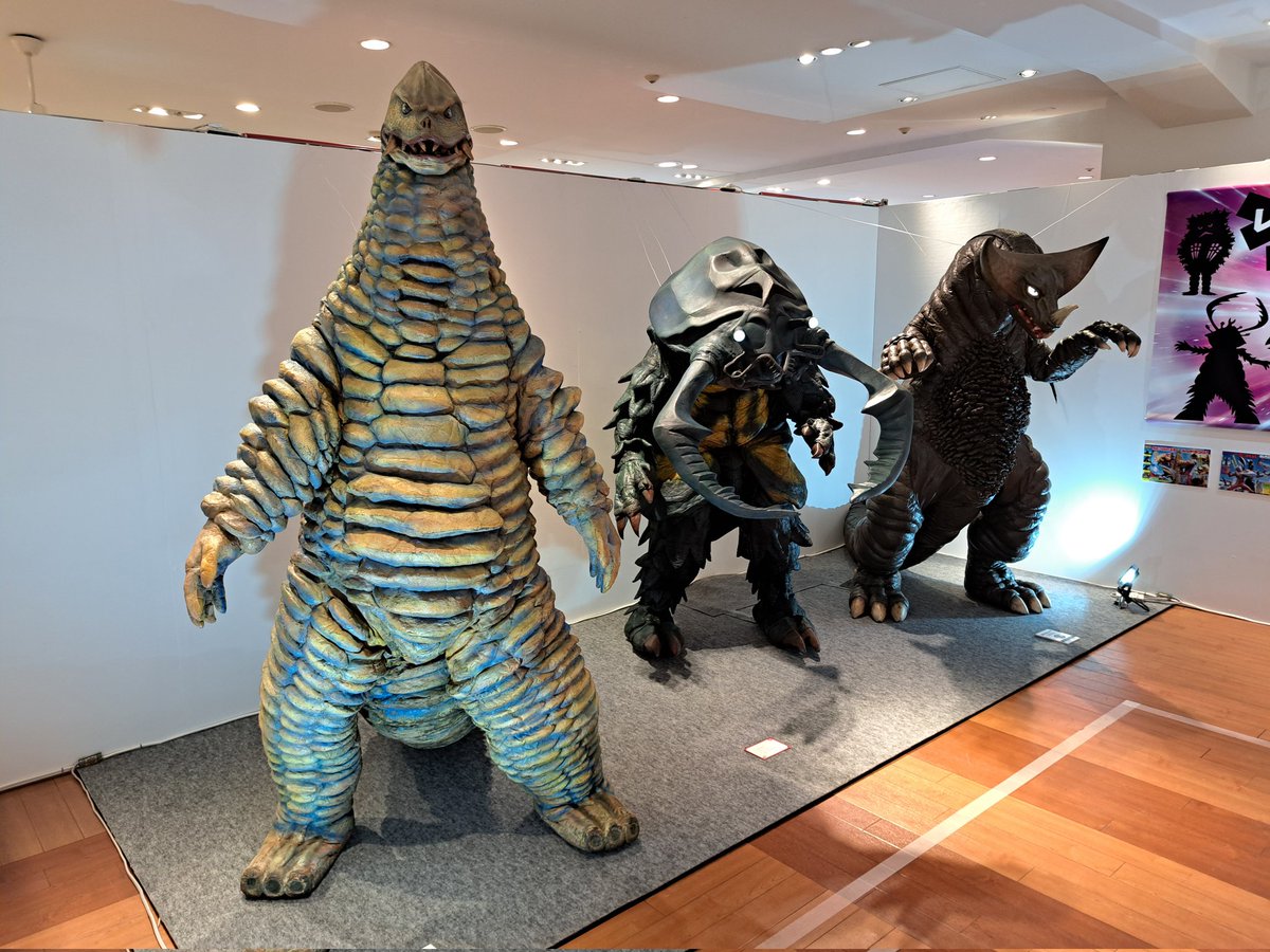 ループ星人ヤンド tweet media