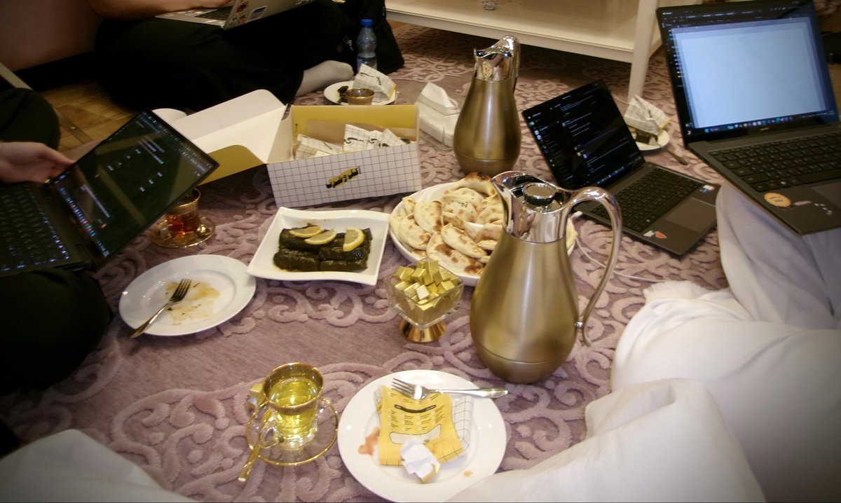 سـارة tweet media