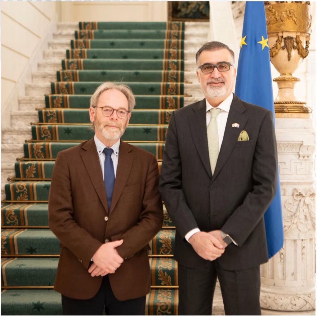 Bahrain Embassy, Brussels tweet media