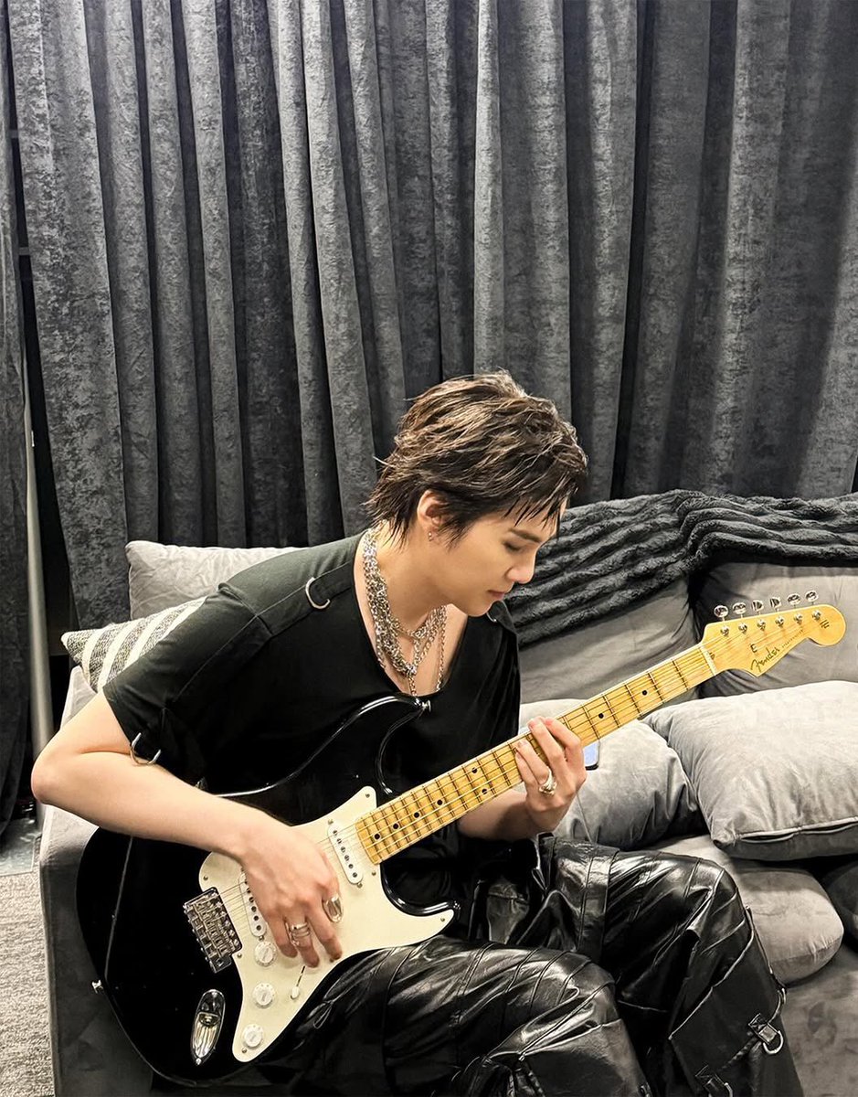 𝐄𝐧𝐡𝐚͙͘͡★𝐀𝐝𝐦𝐢𝐫𝐞𝐫⁷ (†HÈ §Ìñ : VÄñÌ§H) tweet media