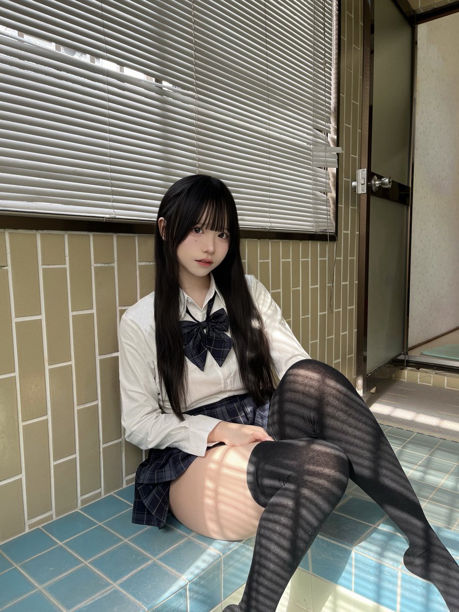 リリ♡ tweet media