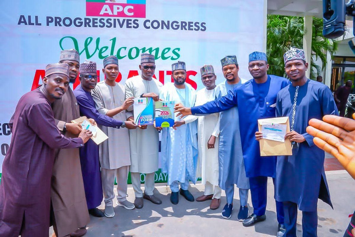 itzbashirhabash's tweet photo. Teaming Youths from Gombe state and many @OfficialAPCNg Members who raised funds for @ProfIsaPantami have today buy the nomination form for the Former minister as a consolidation of support towards Pantami's call to contest Governorship seat after @GovernorInuwa #pantamiyyagombe https://t.co/Qp3SMVt9rK