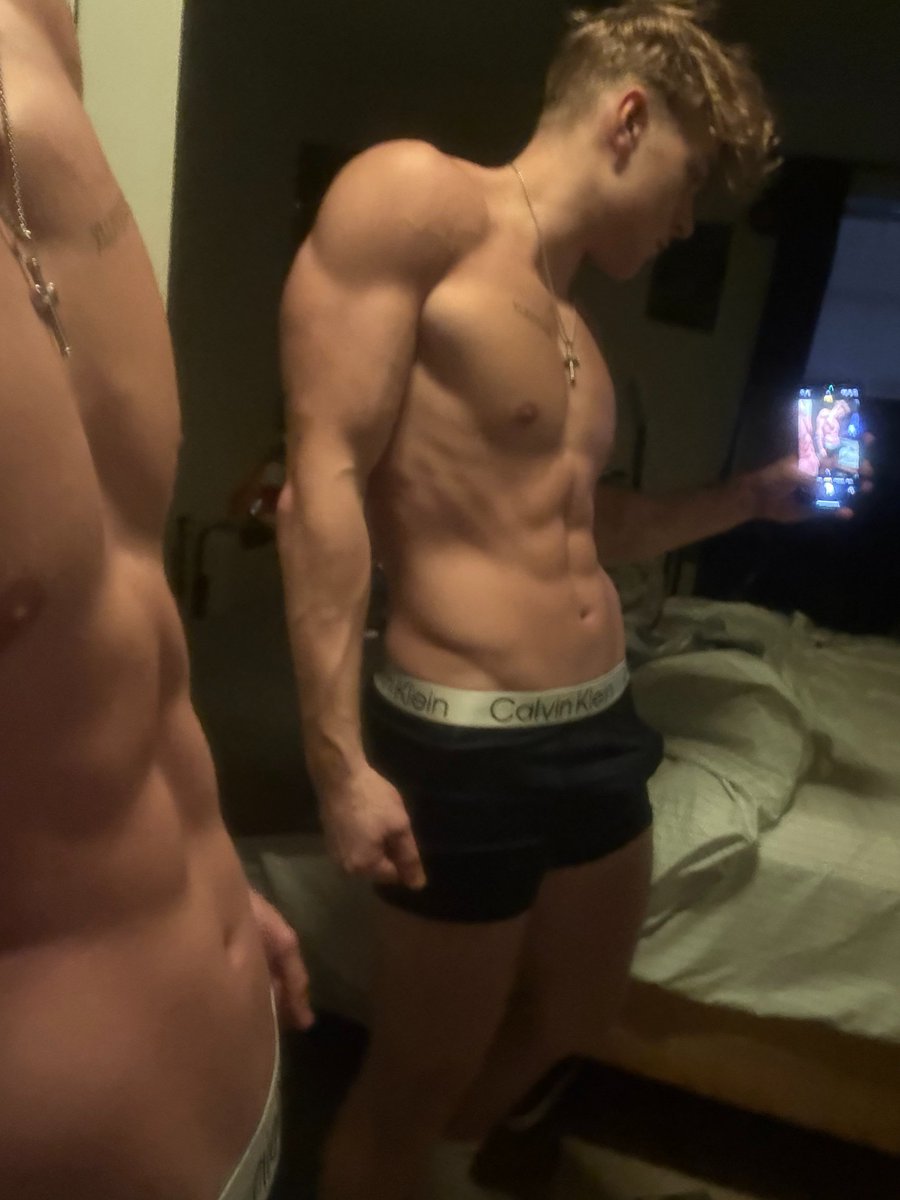 I am Garry 🖤 tweet media