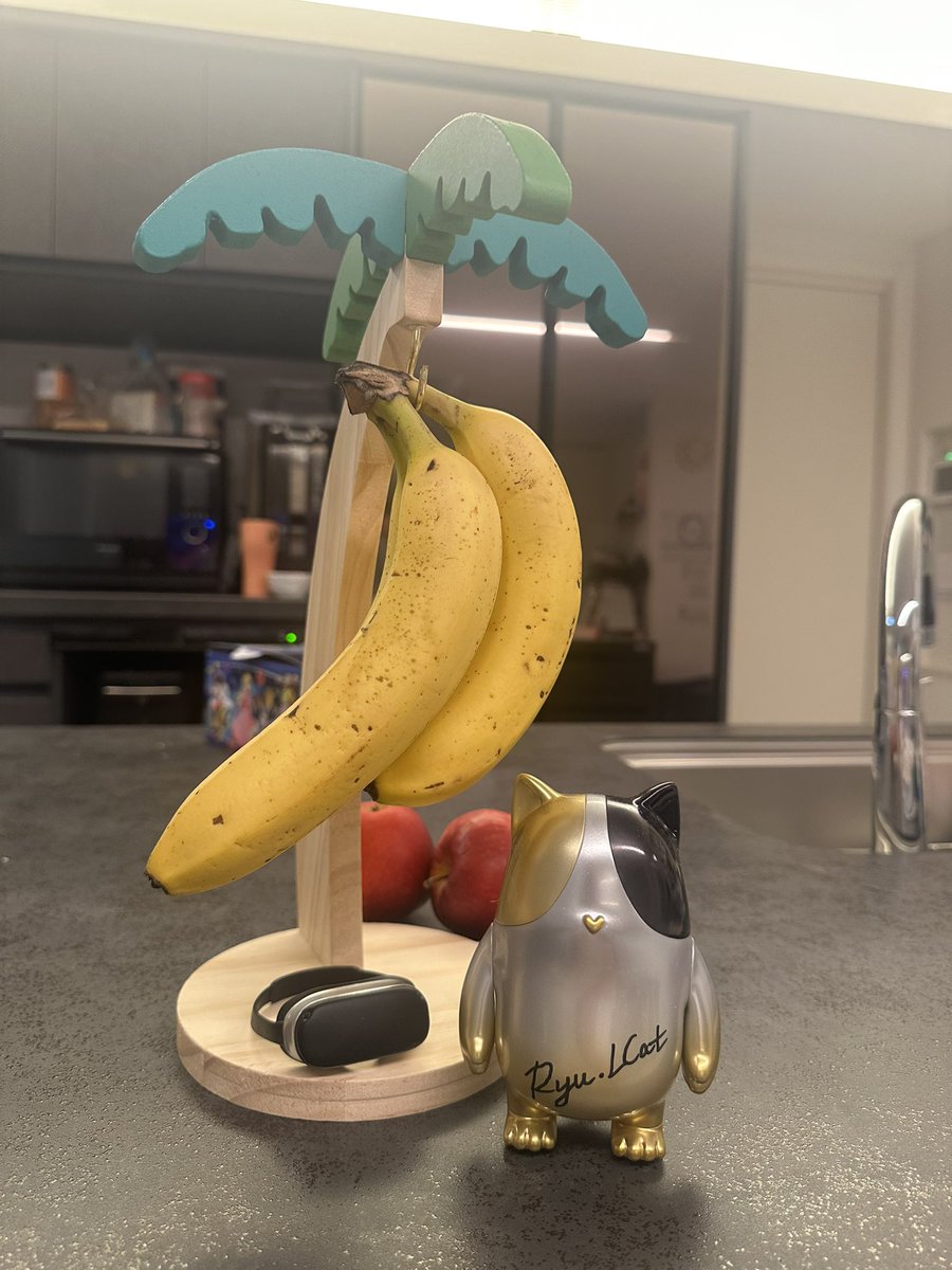 赚_LCat tweet media