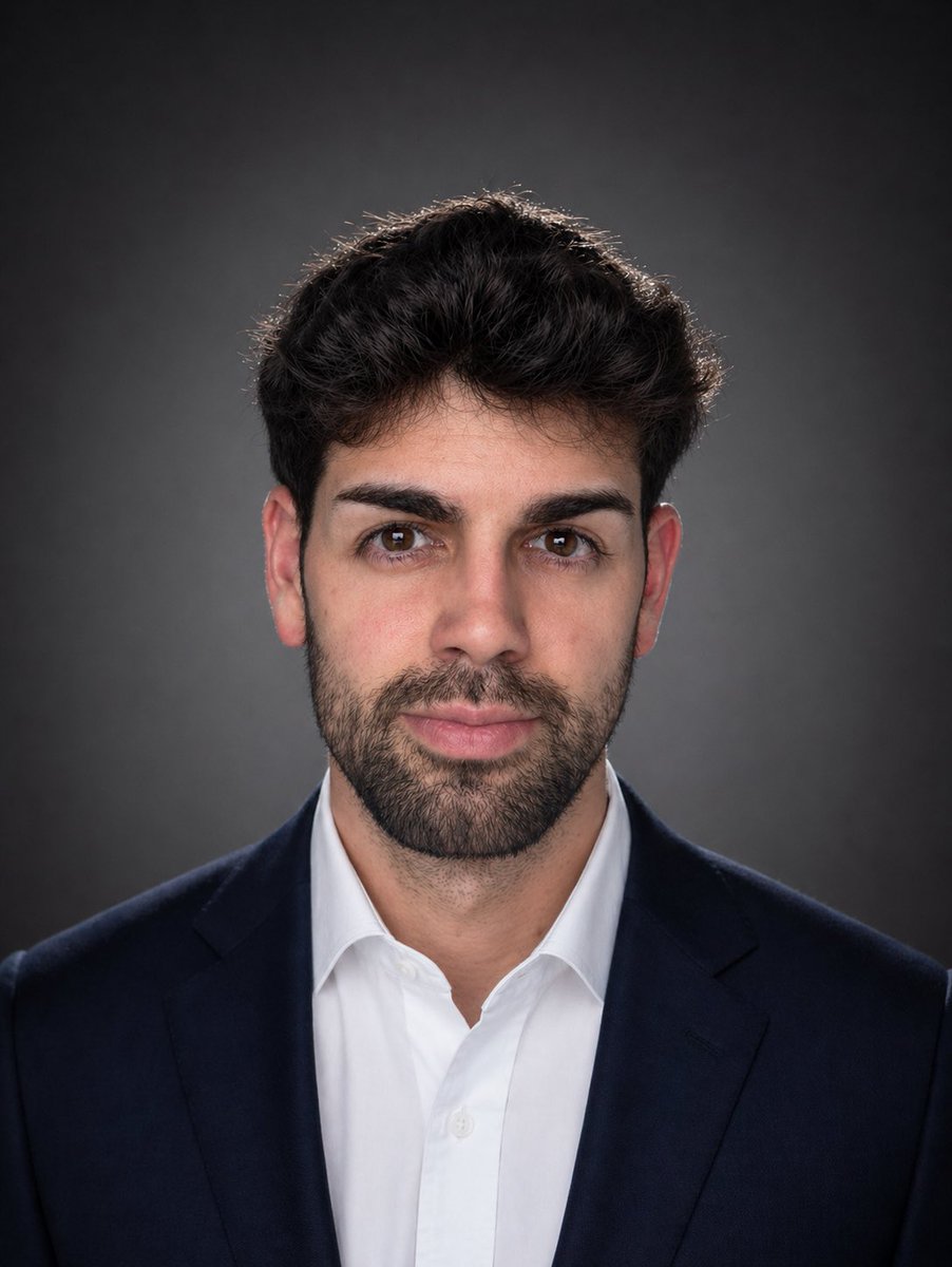 franpradasAI's tweet photo. 🔴 ADIÓS PAGAR POR FOTOS DE CARNET

Si antes usábamos Gemini, ahora con ChatGPT es otro nivel 🤯

¿Os gusta?

Os dejo el prompt abajo: 👇 https://t.co/thnFYWIZkz