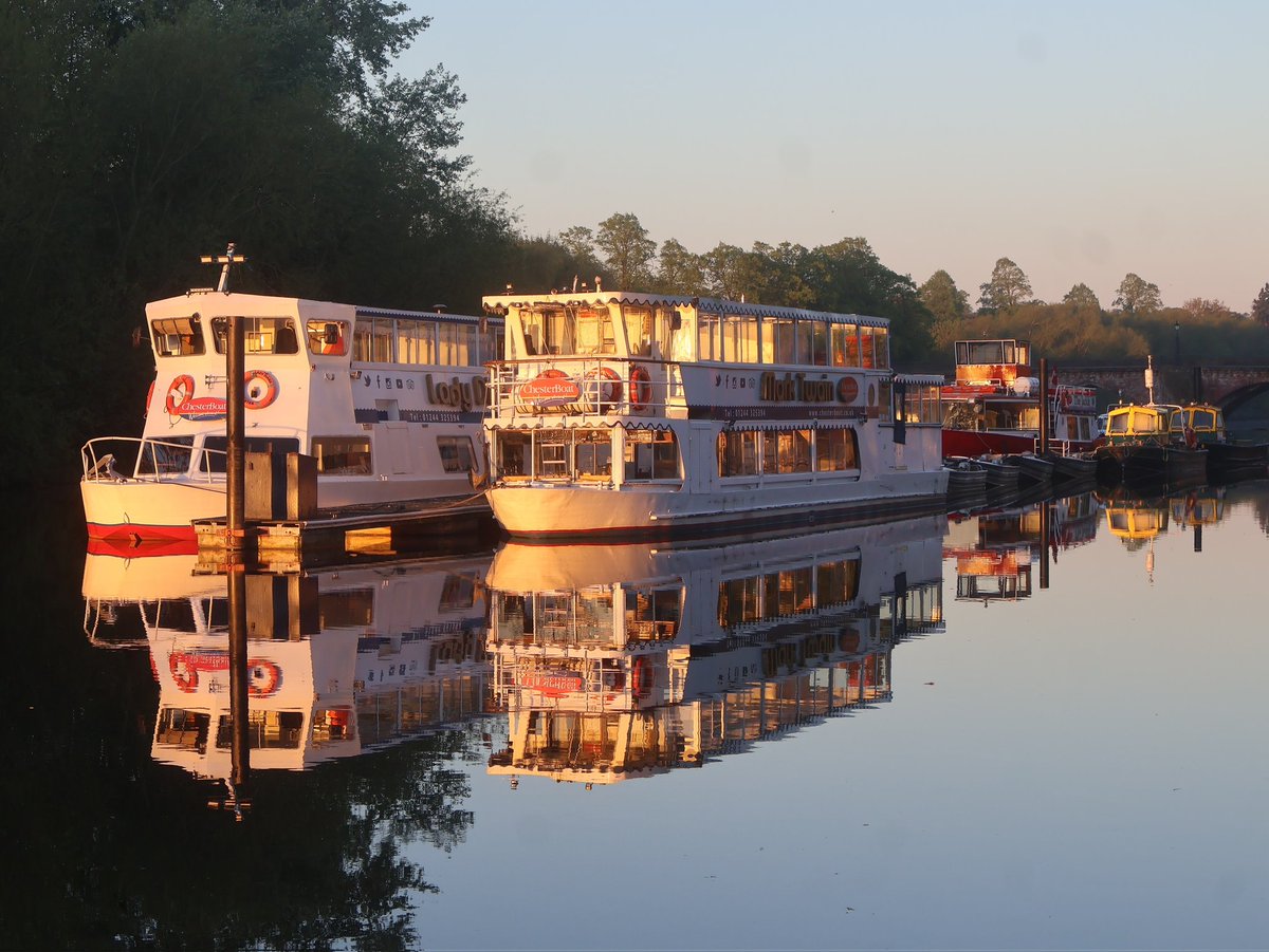 Jonatha95851783's tweet image. This morning sunrise along the river Dee 
#Chester #Cheshire #landscape #refection #riverdee @Chesterboats
