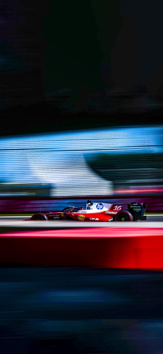 WallpaperF1st tweet media