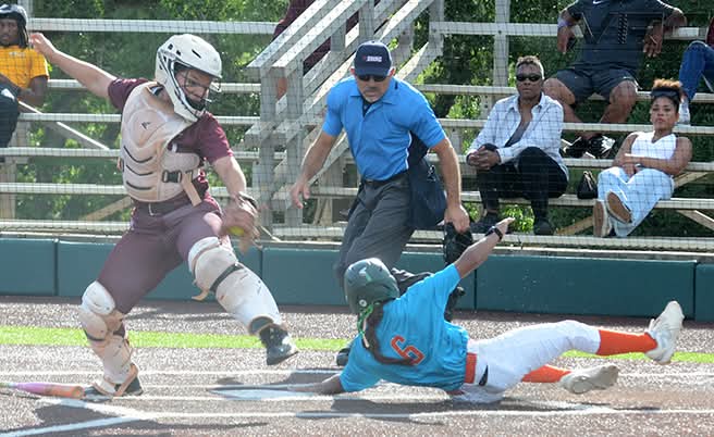 vrgphotography's tweet image. FAMU vs Alabama A&amp;amp;M! 

#famusoftball #SWAC #SWACSoftball #VRGPhotography #FAMU