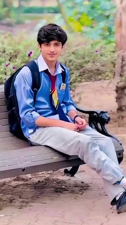 انسیسٹ باٹم(فیصل آباد) tweet media