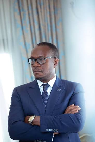 CHAUFFEUR Tout-Kin tweet media