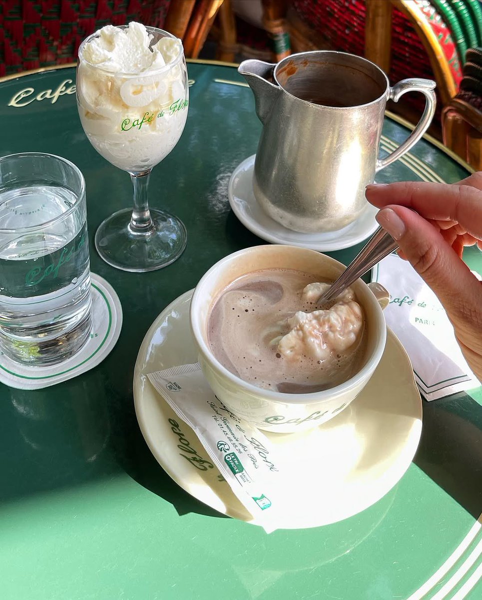 AngelBaby_798's tweet image. Today at Cafe de Flore #France 🇫🇷 #Paris #Coffee☕