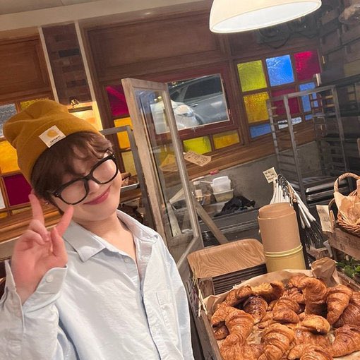 naja ☀️🦊🌻 | Finals + SN Polls tweet media