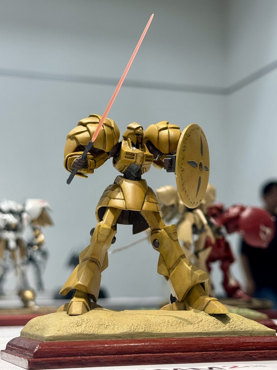 チロシ課長@筆塗りモデラー tweet media