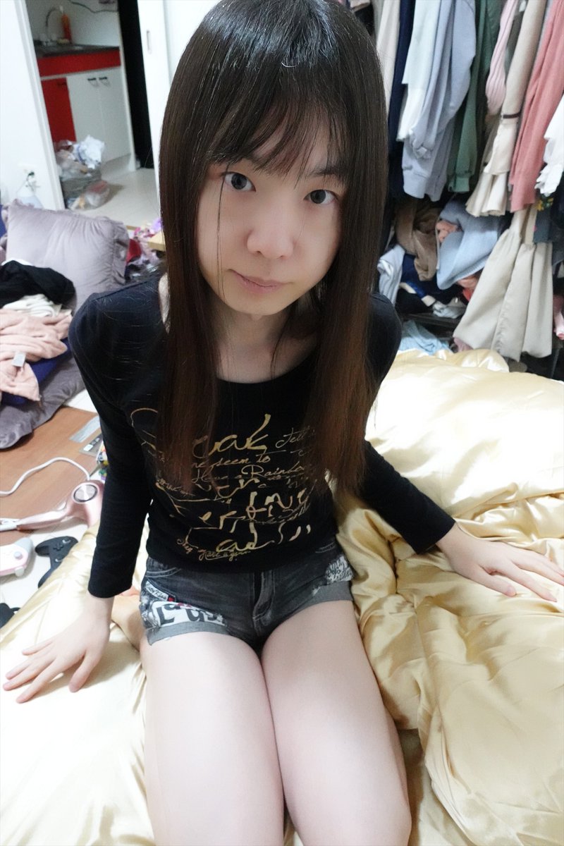 といろ tweet media