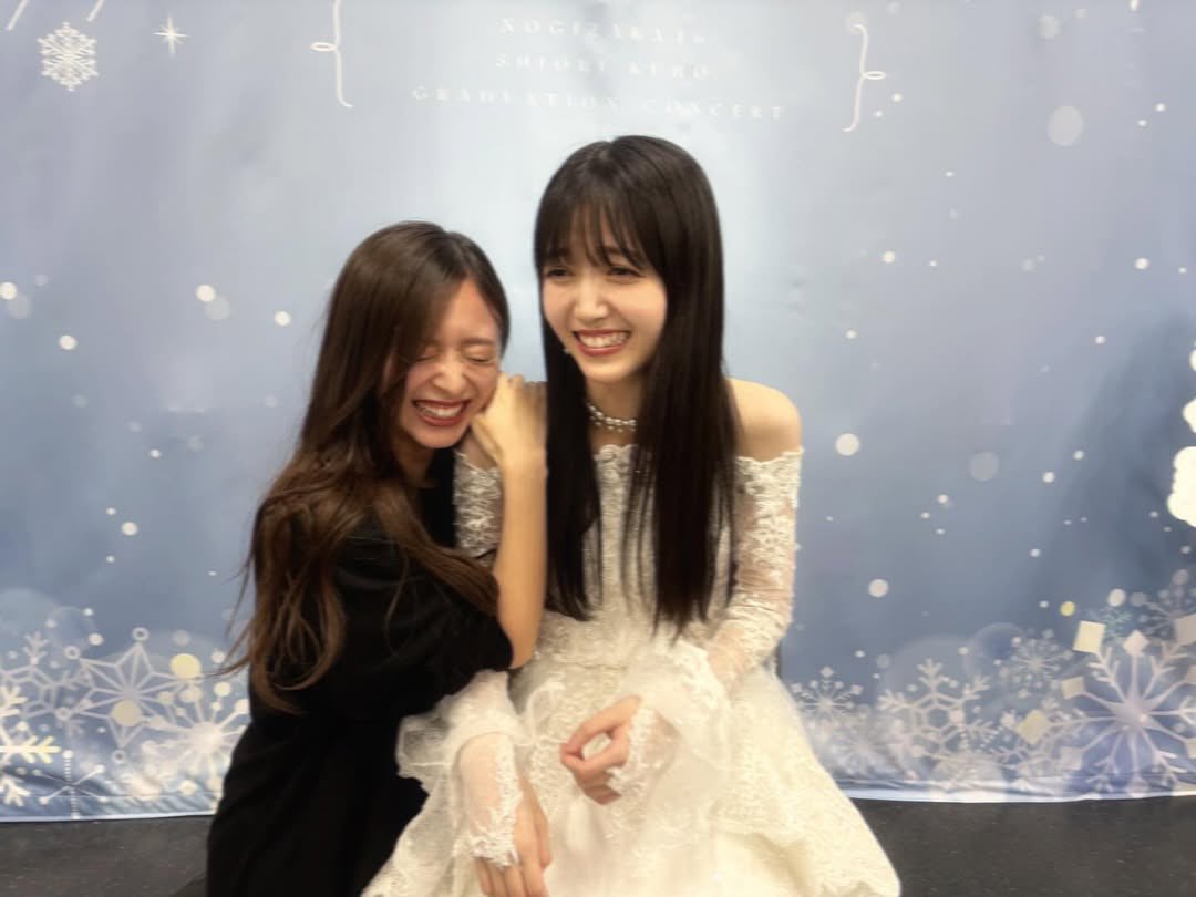 DyZgo7's tweet photo. 『あの話の真相は』

な◯く◯コンビの作品で過去にALTで出した作品をパワーアップさせました
明日頑張る為にこれを読んで元気つけて下さい
それではどうぞ🎵

⚠️この作品は実際の人物・団体とは一切の関係性がありまん。

https://t.co/QrxRAVAwWt https://t.co/t54cjb7V1o