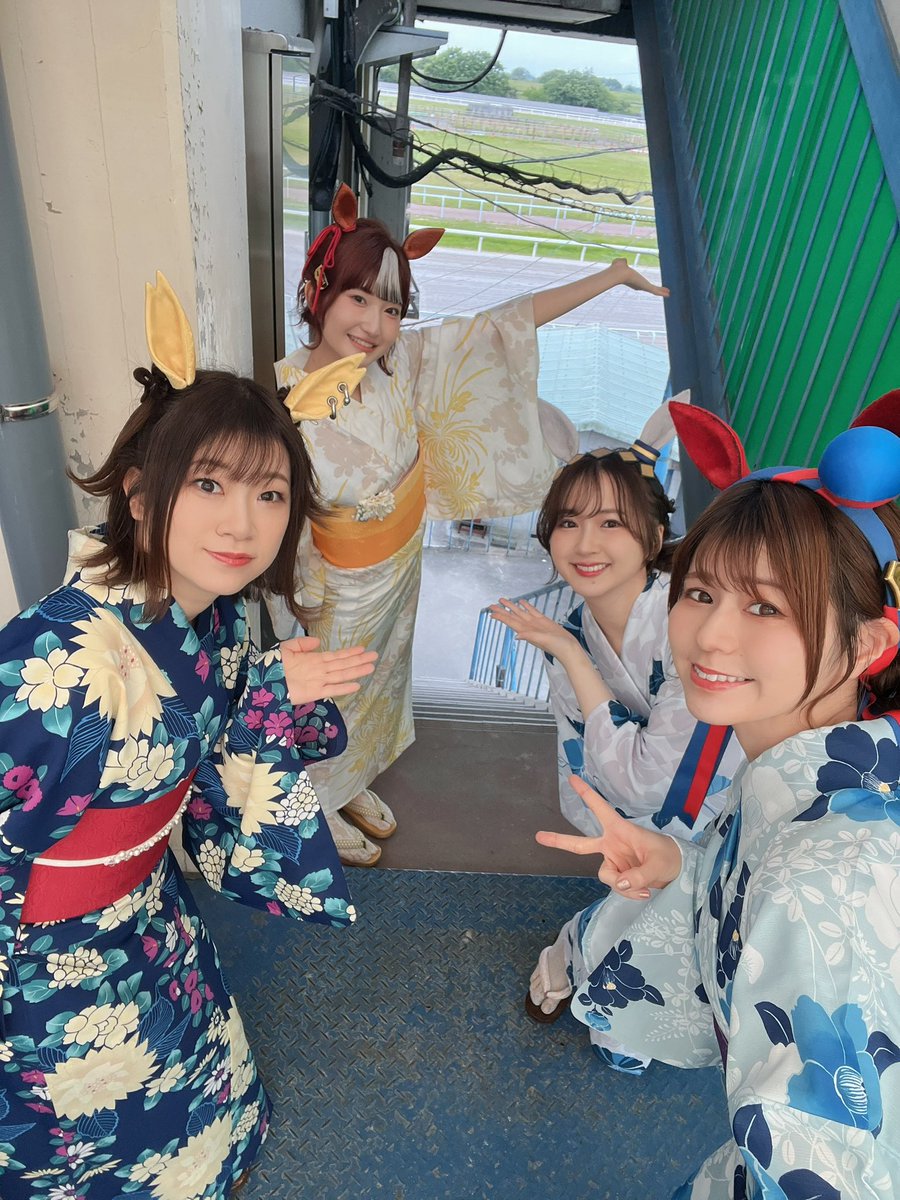 タマちゃんとおそろいの ツインお団子にしていただきました🍡 浴衣も
