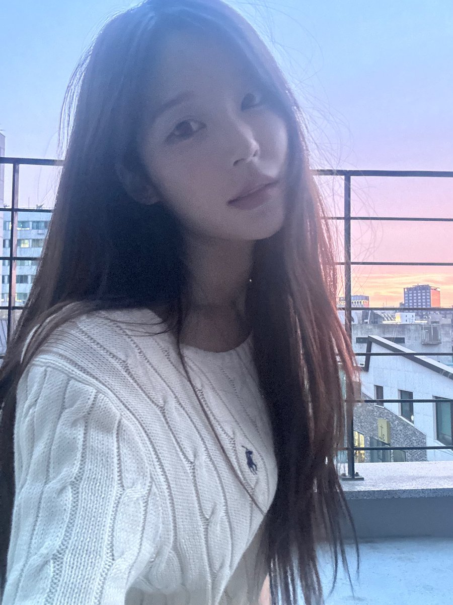 CLASSy_twt_'s tweet image. [📸]
        
클리키가 보고싶다🩶🙈
        
🔗instagram.com/p/DXtsmS7FF0n/…

#HYUNGSEO #형서
#CLASSy #클라씨