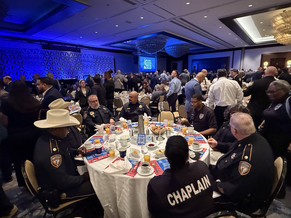 hcso_Jail_Chap's tweet photo. Today @HCSOTexas Always a great opportunity to attend and support the #GreaterHoustonPrayerBreakfast. https://t.co/gv7BT1CgEw