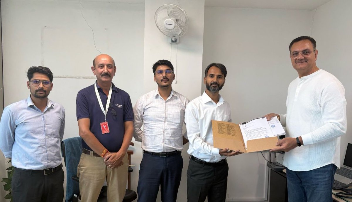 info_pnp's tweet photo. PnP signed an MoU with NABARD to support landless and single women through sustainable livelihoods under TRIBES.

A step towards stronger, women-led livelihoods at the grassroots.

#WomenEmpowerment #Livelihoods #NABARD #PnP @info_pnp Naresh Chaudhary https://t.co/aSlGUKR5Gm