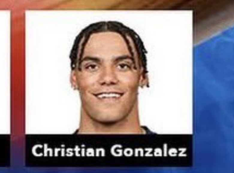 a_introne's tweet photo. @DiBonaNFL @PHLEaglesNation We all zoomed in. We all smirked… https://t.co/jwJNOIOCCI
