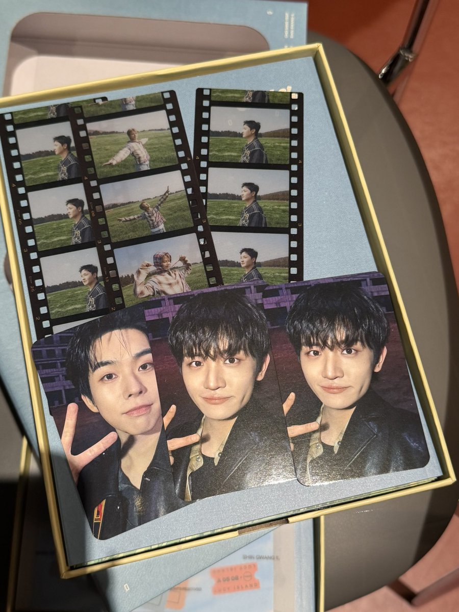 jymbb's tweet photo. 루시 Childish 테마 카페 포카 교환 구합니당~ 

특전 포카 광일-> 예찬
손그림 스티커 상엽-> 예찬
멤버 스티커 광일 -> 상엽
앨범네컷 광일->원���
앨범포카 원상-> 예찬

#루시포카 #루시 #예찬 #상엽 #원상 #광일 https://t.co/KvjQZq6rYc