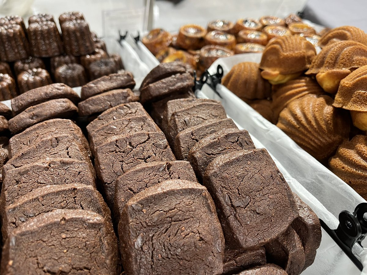 かなおか　bien Bake staff tweet media