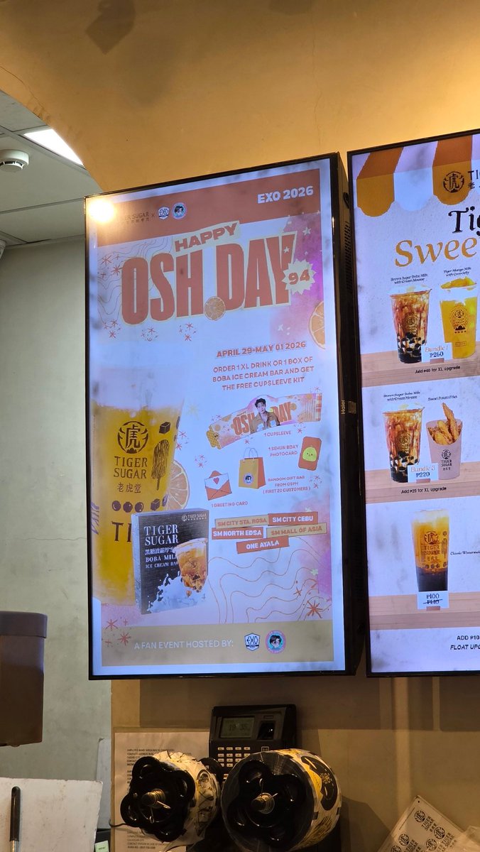 _summerpeach_'s tweet photo. after work side quest. april month is sehun's month.
thank u so much @ohsehunph412_ and @EXOPhils for this po 🥰🧡 buti may naabutan pa na regular kit.
#HappySehunDay
#DearestSehunDay
#OSHDAY
@weareoneEXO https://t.co/lWOxFpPvIH