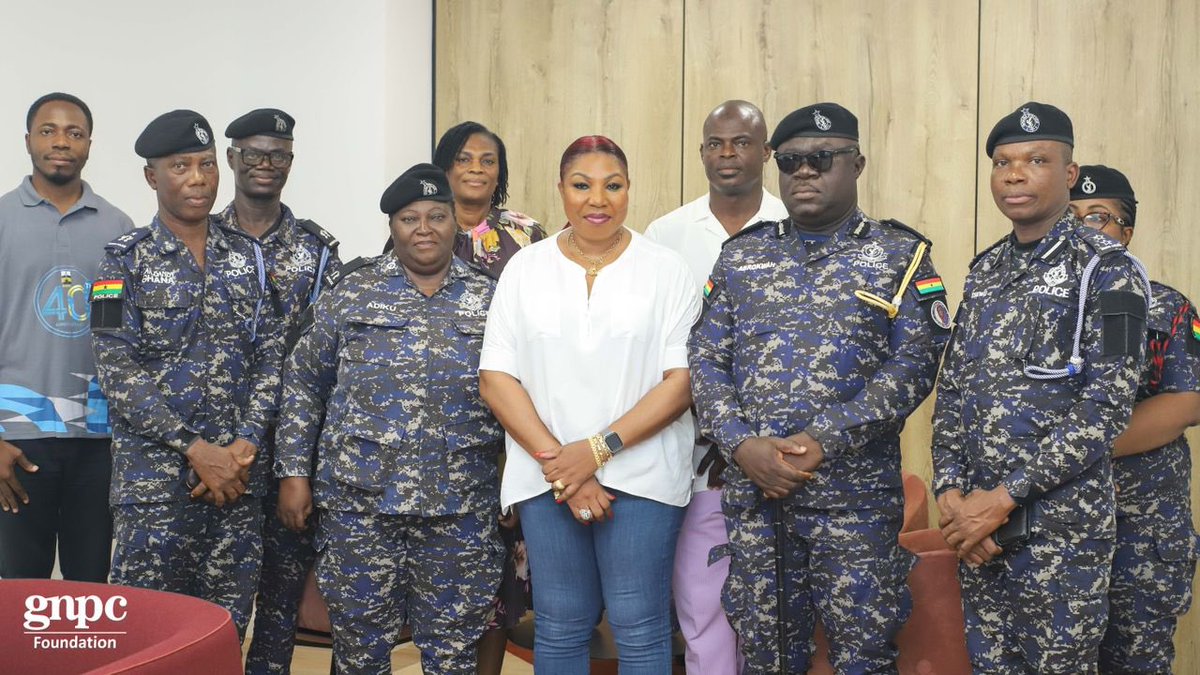GNPCFoundation's tweet photo. WESTERN REGIONAL POLICE COMMANDER PAYS A COURTESY CALL ON THE MANAGING DIRECTOR OF GNPC FOUNDATION 

The Western Regional Police Commander, DCOP Frank Abrokwah paid a courtesy call on the Managing Director of the GNPC Foundation, Ms Helga JM Boadi

See👇

https://t.co/eQCBtt4v7g https://t.co/t5BDHCiXou