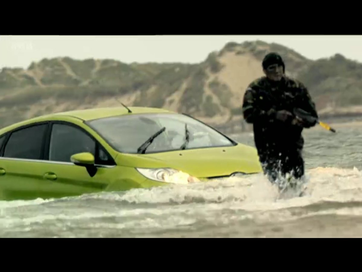 topgear_quoter's tweet image. Are we there yet?

You kids are being annoying. Shoot them!

#TopGear