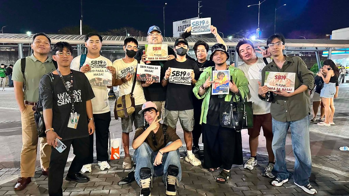 #SB19AtinFanboys present at Ayala Malls Market! Market! to support <a href="/SB19Official/">SB19 Official</a> : Wakas at Simula Campaign. 🚛

SB19 PARA SA MASA
#SB19 #SB19WaS
#WakasAtSimula #SB19WaSinMarketMarket