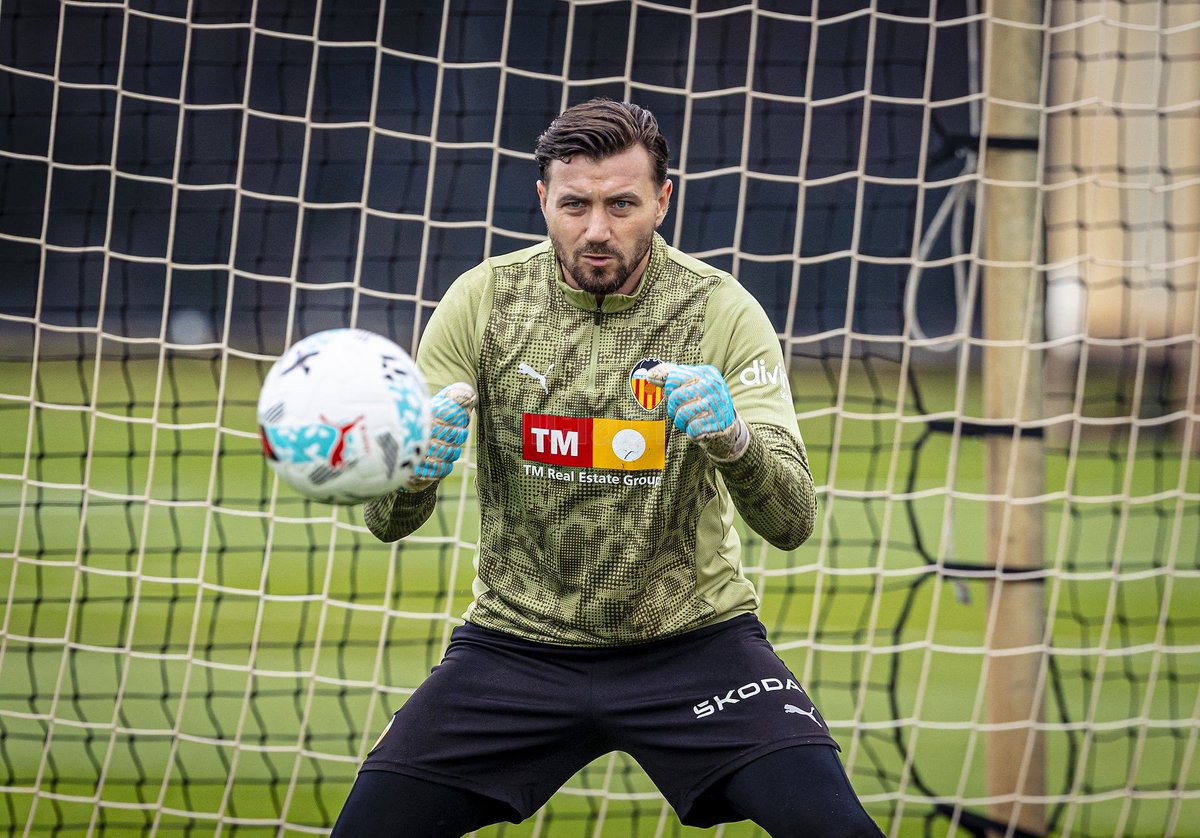 Valencia CF tweet media