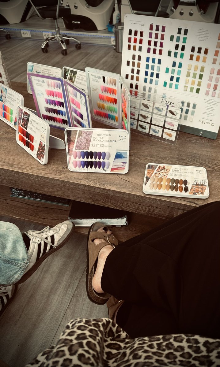 cleasphere's tweet photo. Na, wo bin ich wohl gerade?

Loser antreten 👆🏻💸

@devoted @rtfeet @slavekane @rtfindomger @RtSlaveForDomme @rtfindom @RTcommuter @slavekane @findomworldweb @rtfeet @FindomRT8 @findom4feet @RTDoms
@FindomRT19 @FaDo_FinSupport https://t.co/vh3Preow1y