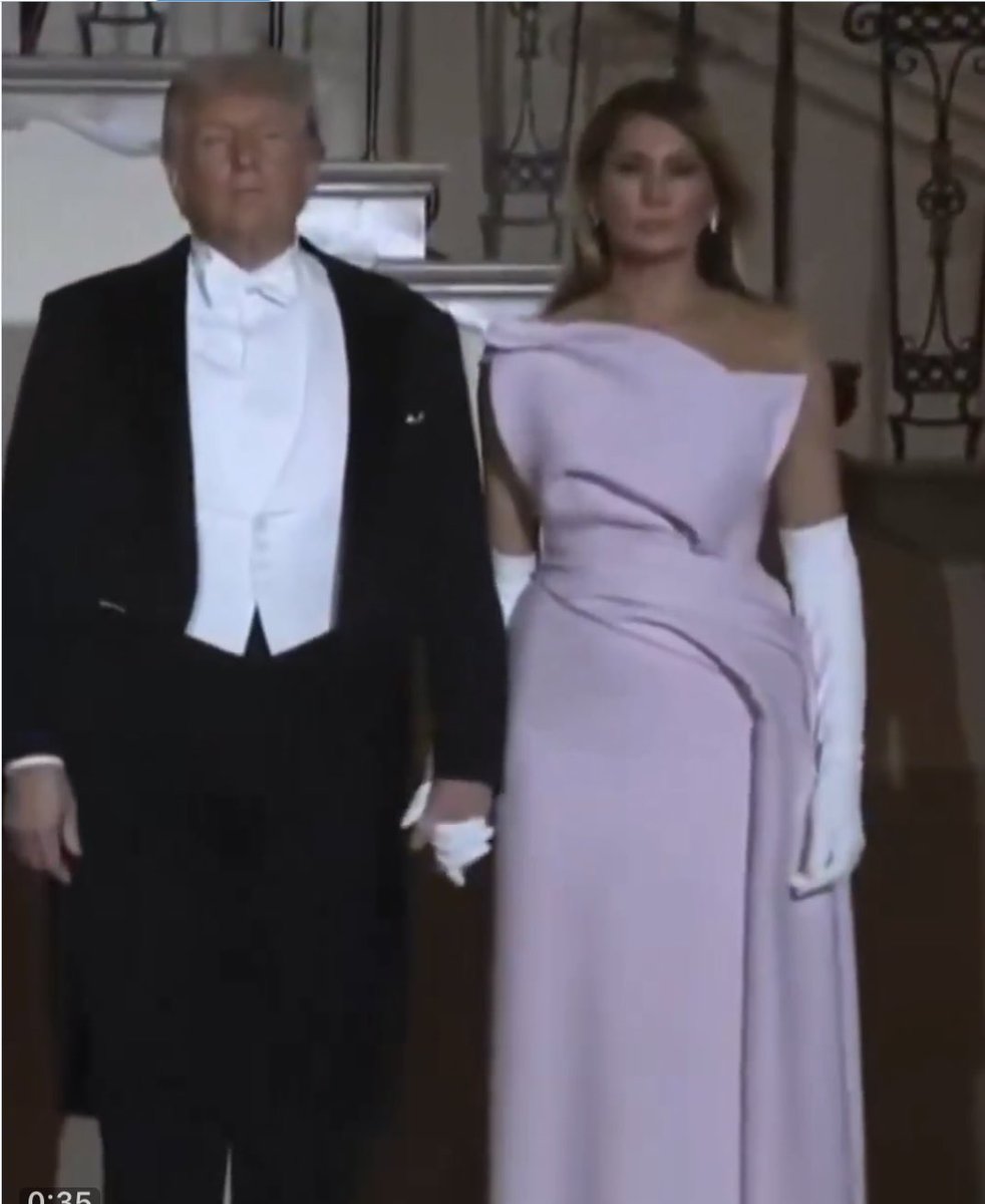 Anthony19549209's tweet image. Melania I think she would prefer the one on the right #Melania #Trump