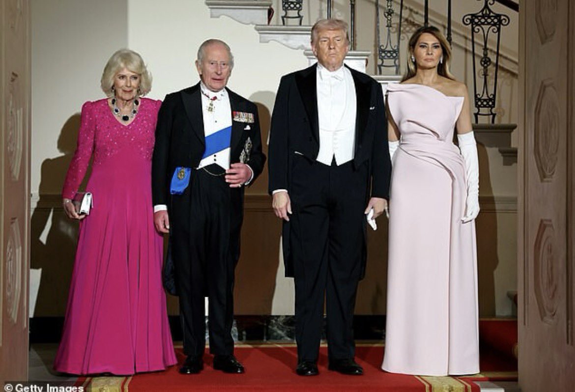unreMARKLEble's tweet image. #KingCharles #QueenCamilla, POTUS and FLOTUS before the UK State dinner. The Queen looks stunning in that hot pink color, and FLOTUS in the baby pink-I love that they all coordinated. See how easy that is, #MeghanMarkle?