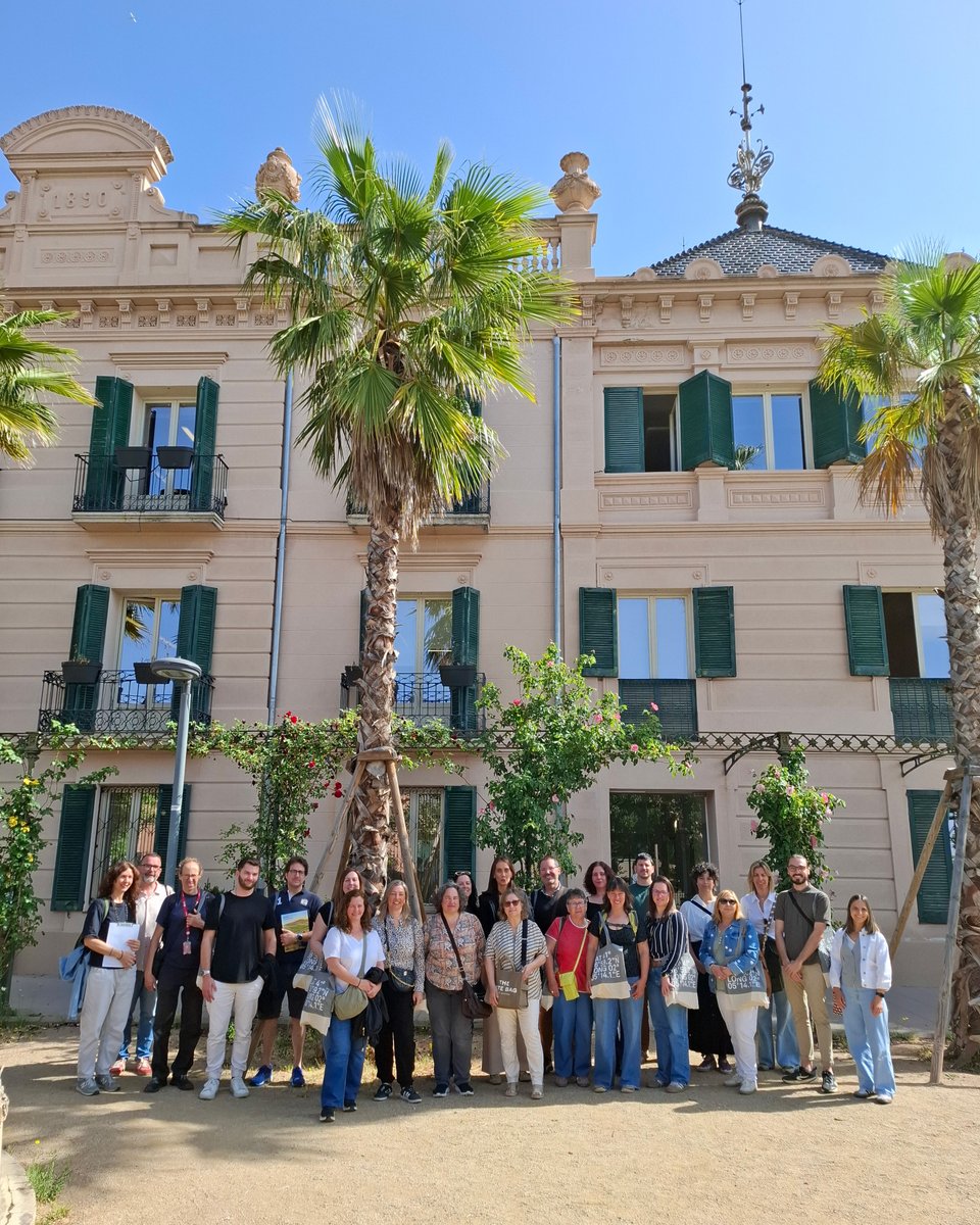 femcastellar's tweet image. 🏛️ Castellar del Vallès ha acollit una sortida del programa de Punts d’Informació Turística del Vallès Occidental.

➕ℹ️ castellarvalles.cat/visitapuntsinf…

#CastellarDelVallès  
#Patrimoni  
#BibliotecaAntoniTort