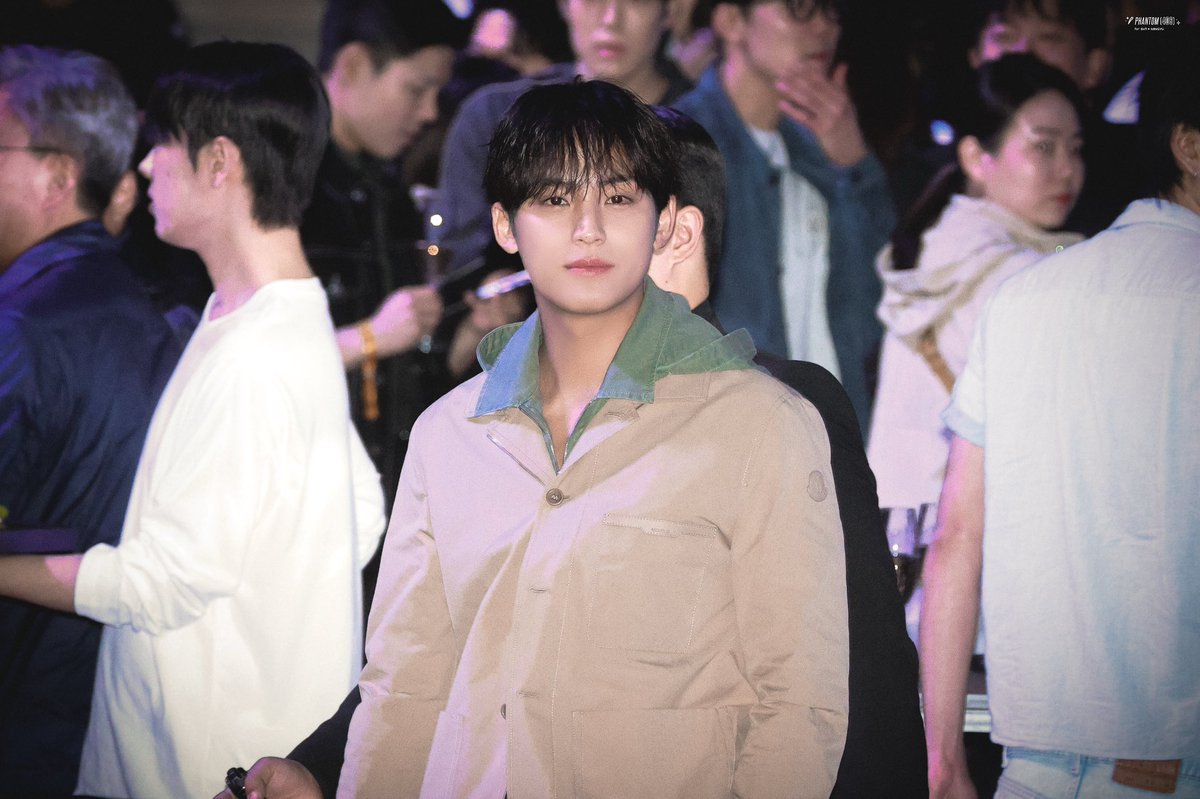 ph970406's tweet photo. 260429 MONCLER

우주 대스타🥹🖤

@pledis_17 
#민규  #MINGYU #세븐틴 #SEVENTEEN https://t.co/P7WzbaVVHv