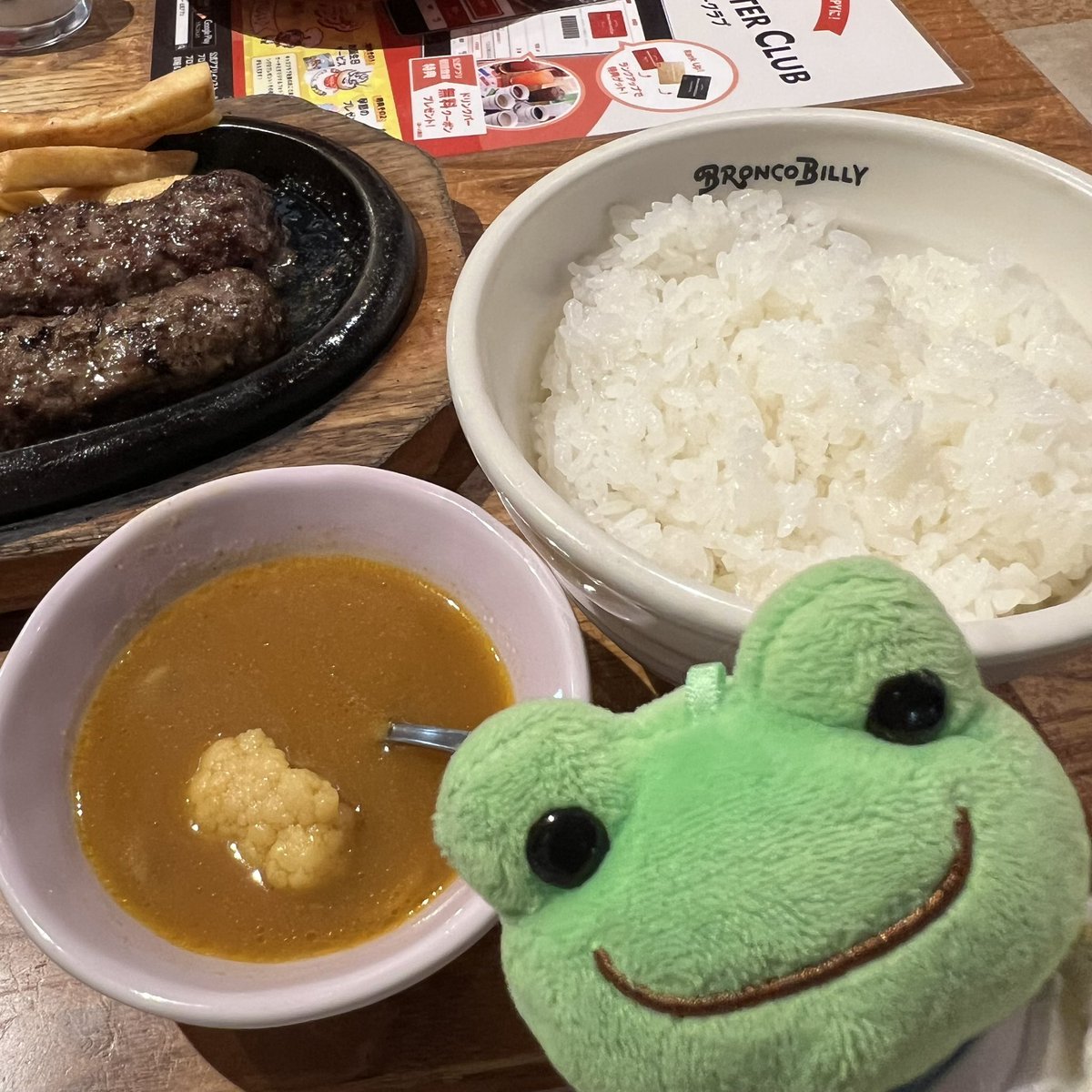 こばやん tweet media