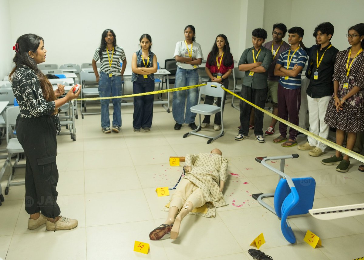 jain_kochi's tweet image. Where curiosity meets hidden truths, the day unfolded with discovery.

Through Bringing Hidden Clues into the Light and #ForensicScience, #SummerSchool students explored how science helps decode mysteries - observing &amp;amp; connecting clues to uncover what lies beneath the surface.