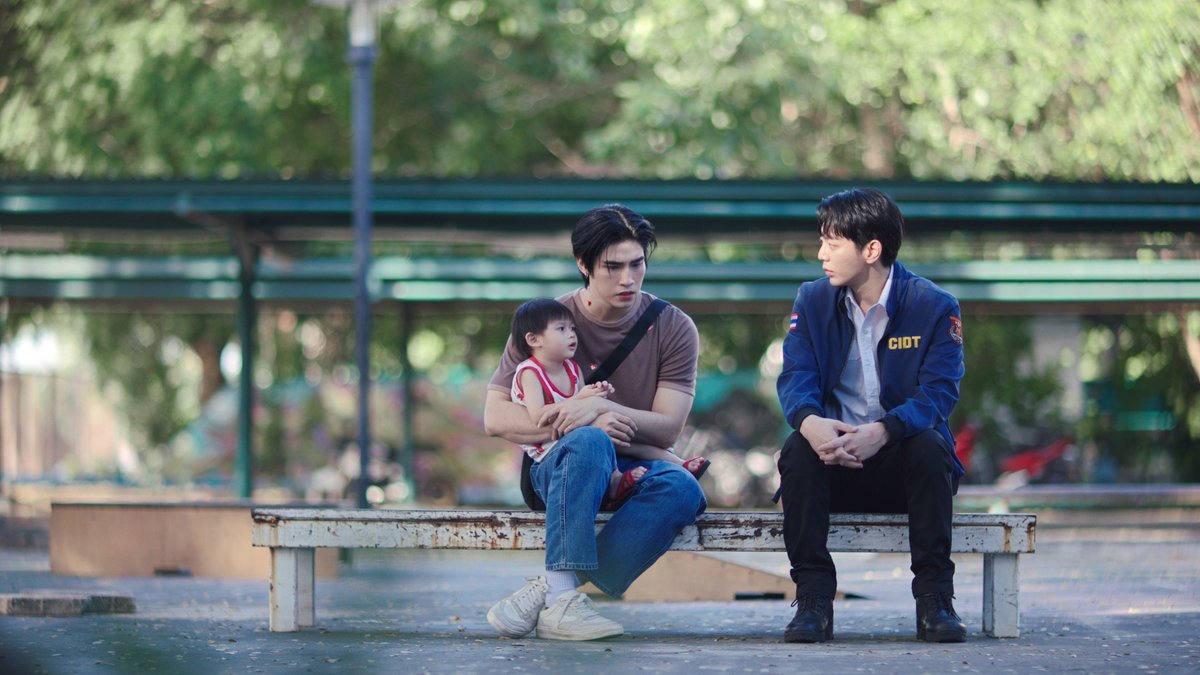“อัพ-ภูมิ” เสิร์ฟเคมีฟ้าประทาน 

ดันซีรีส์ “Love of Silom รักแห่งสีลม” เปิดตัวแรง สร้างปรากฏการณ์ “กฤษฎ์-วายุ” ขึ้นอันดับ 1 หลายพื้นที่ทั่วโลก!
#รักแห่งสีลม #LoveofSilomTheSeries
#WeTVth #WeTVOriginal #YYDSent
#uppoom #uppoompat #poompps

เปิดตัวแรงสมศักดิ์ศรีซีรีส์วายแห่งปี