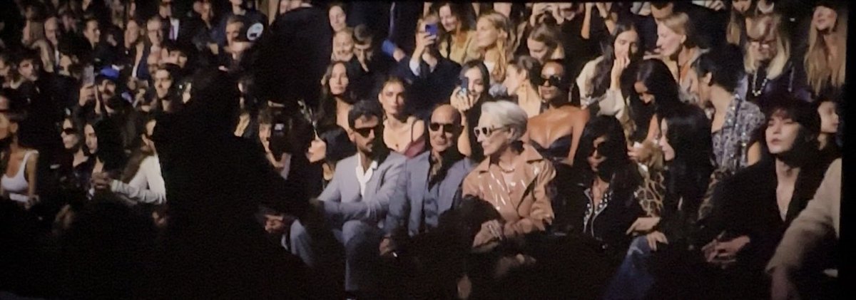 it’s viviiii here✨ tweet media