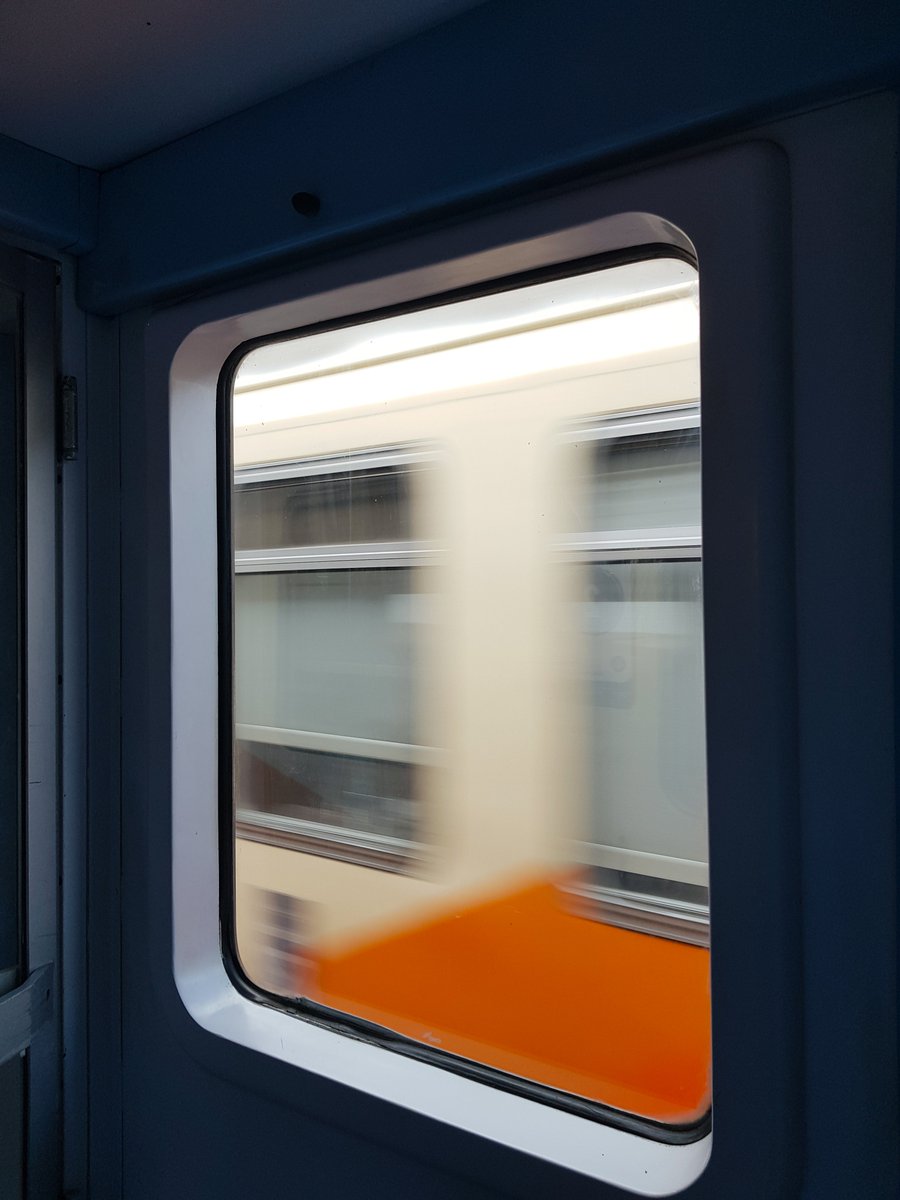 HamamaOussama's tweet image. Fast encounter...
لقاء سريع ...
Instagram &amp;gt; instagram.com/oussamahamamap…

(p.s/ both trains were moving in opposite directions)

Oussama Hamama Photography ©

#photodocumentary #phonephotography #mobilephotography #photography #morocco #travelphotography #oncf #onthetrain