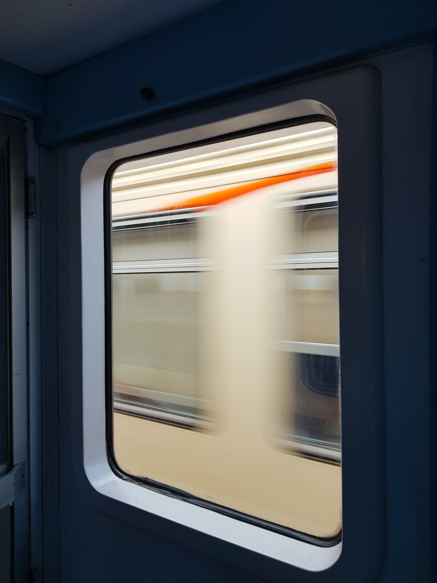 HamamaOussama's tweet image. Fast encounter...
لقاء سريع ...
Instagram &amp;gt; instagram.com/oussamahamamap…

(p.s/ both trains were moving in opposite directions)

Oussama Hamama Photography ©

#photodocumentary #phonephotography #mobilephotography #photography #morocco #travelphotography #oncf #onthetrain