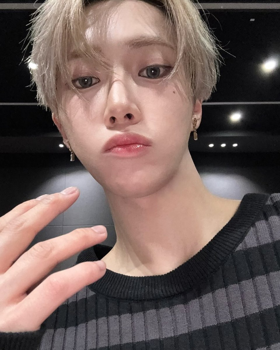 𝙖𝙧𝙣𝙤𝙞𝙧 tweet media