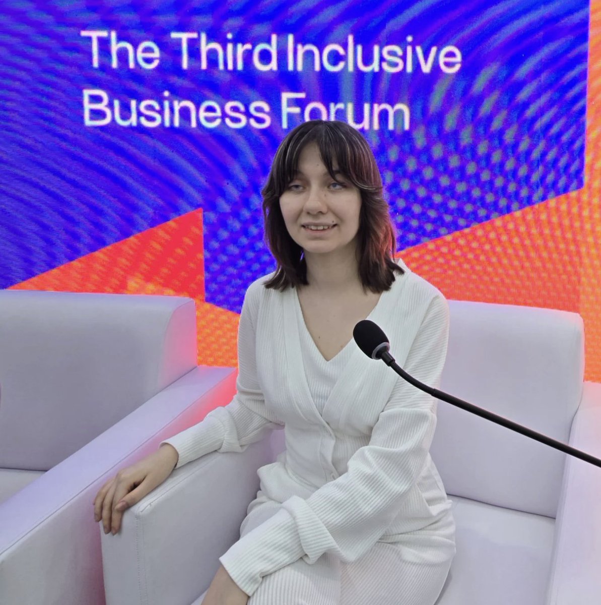 UNVolunteers's tweet photo. “I’m not interested in being ‘an example.’ I’m focused on being a professional who contributes.”👏

Firuza was born with a visual disability. Today, she volunteers with @un_uzbekistan to open doors for others 🔗https://t.co/qODvz3MovZ