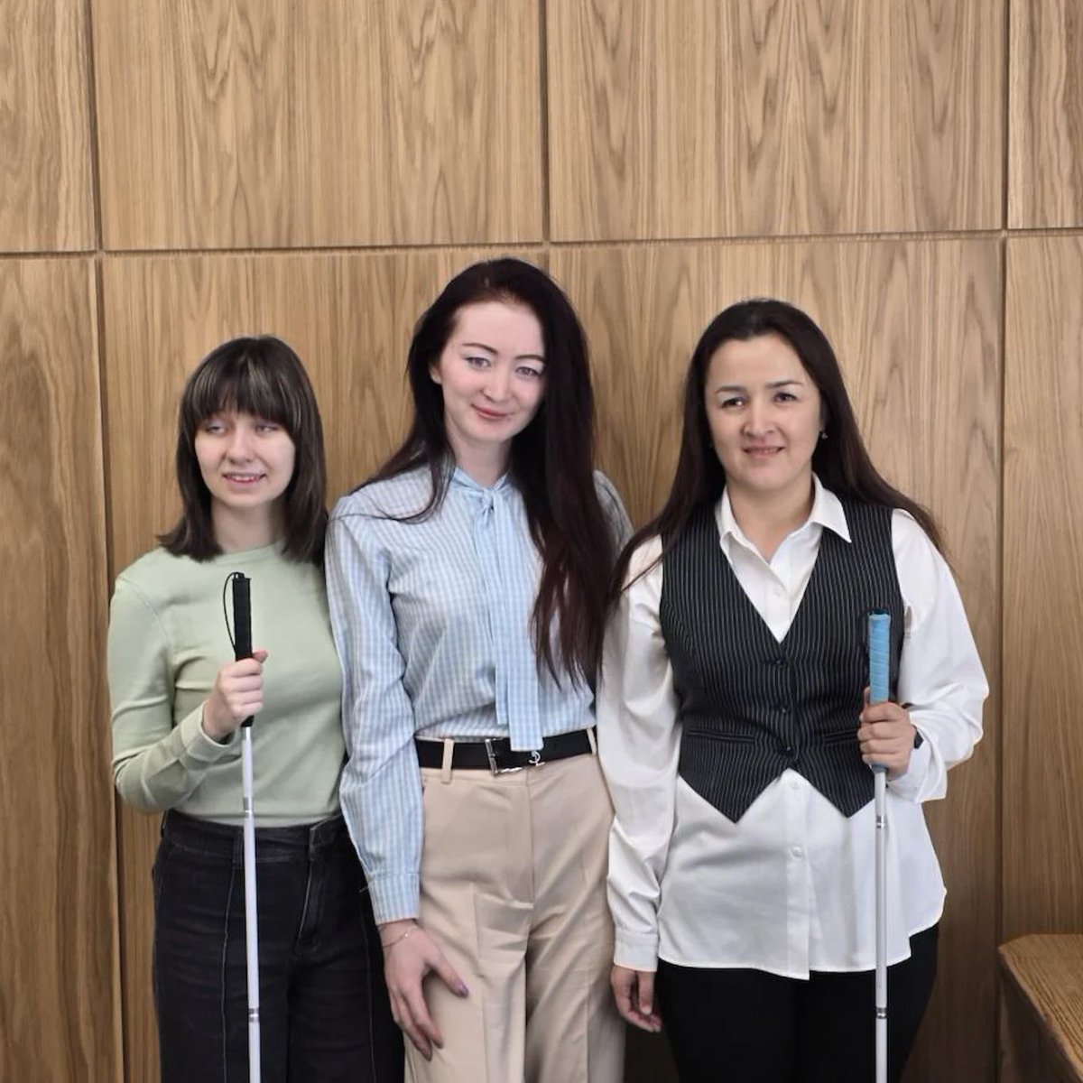 UNVolunteers's tweet photo. “I’m not interested in being ‘an example.’ I’m focused on being a professional who contributes.”👏

Firuza was born with a visual disability. Today, she volunteers with @un_uzbekistan to open doors for others 🔗https://t.co/qODvz3MovZ