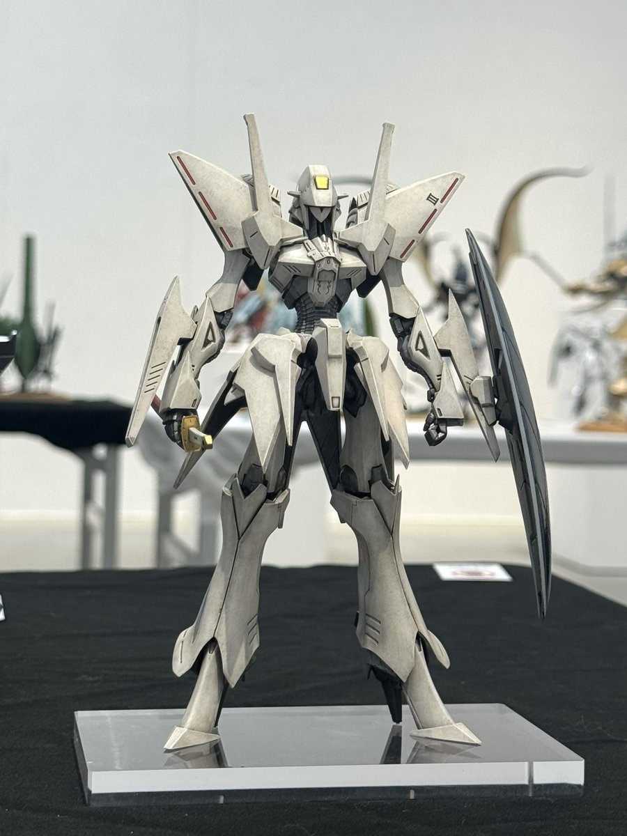 チロシ課長@筆塗りモデラー tweet media