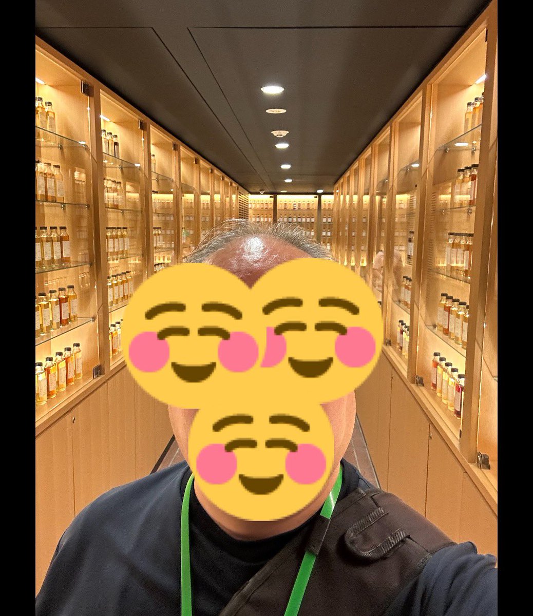 YANMOsan's tweet image. 山崎蒸溜所振り返りの最後は
無料の売店入場予約〜
予約は必須ですが展示の見学と
売店での購入、有料試飲コーナー
の利用が可能です。
売店で買えるもの試飲可能なもの
は時期で変わるのでご注意を〜
#TWLC #KWL #Whisky 
#ウイスキー #サントリー 
#山崎蒸溜所 #SUNTORY