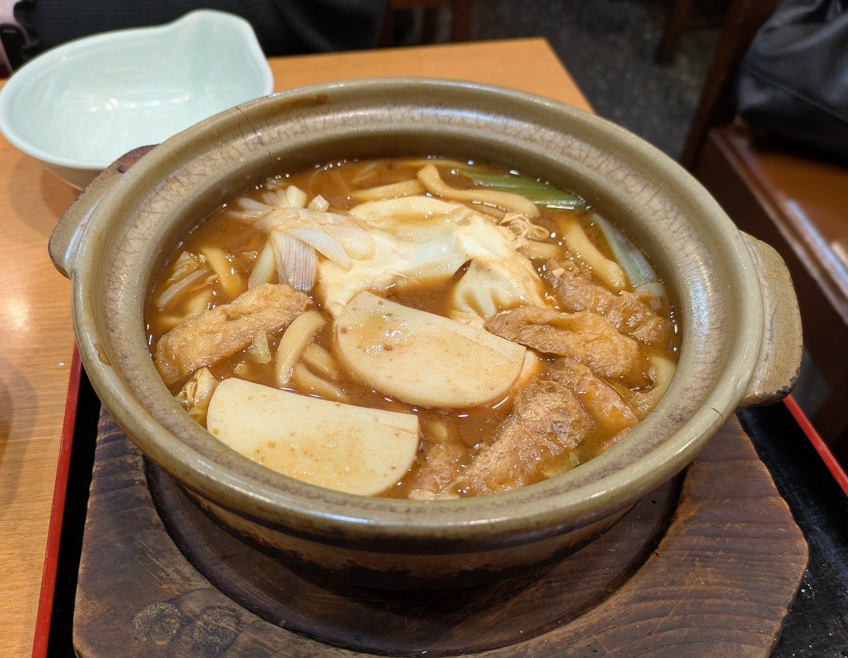 23_funs's tweet photo. 駅地下で祝杯🍻
手羽先〜中略〜味噌煮込みうどん
お腹いっぱいいただきました🤤
ホテルに戻って休みます♨️

#岡山サポ名古屋遠征 https://t.co/7ktliNP200