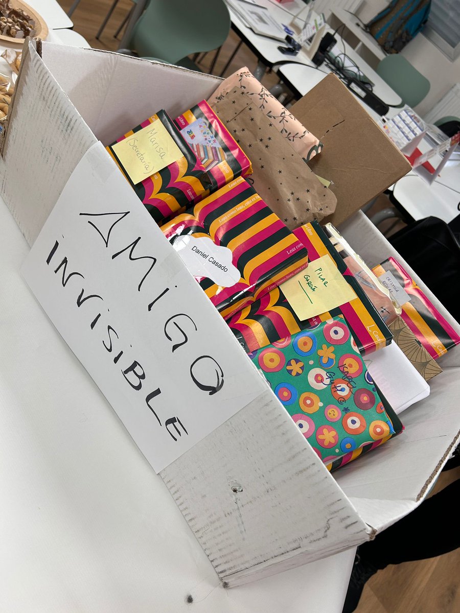 JuanGrisTwittea's tweet image. #diadellibro #libros📚📚#comidacervantina